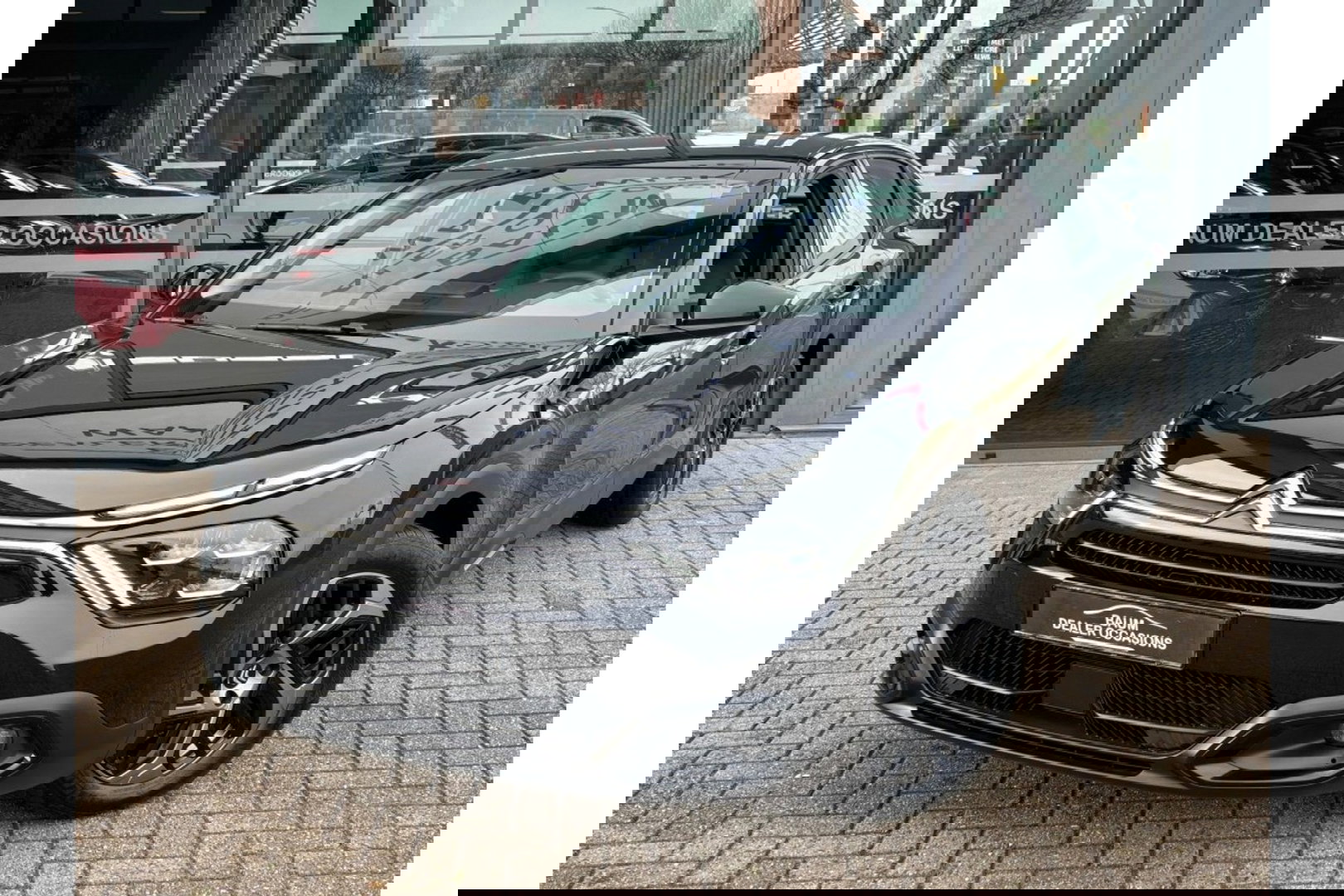 Citroën C4 1.2 PURETECH PLUS 130PK AUTOMAAT AIRCO PDC CARPLAY.