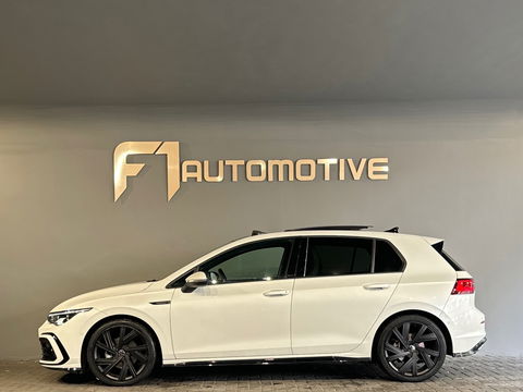 Volkswagen Golf 1.5 eTSI R-Line Pano|HuD|IQ|Camera|Keyless