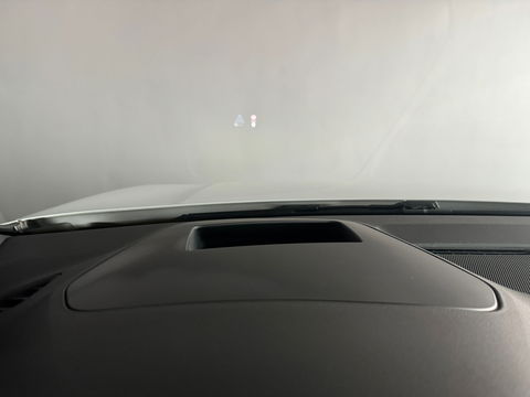 Volkswagen Golf 1.5 eTSI R-Line Pano|HuD|IQ|Camera|Keyless
