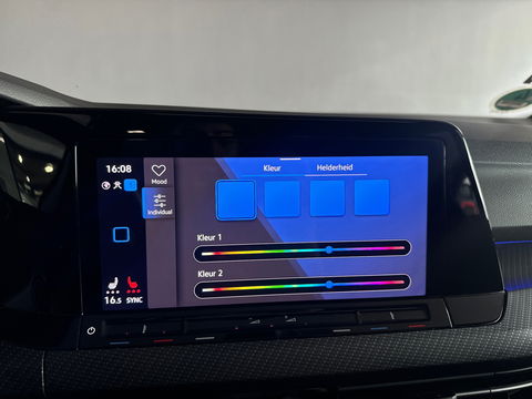 Volkswagen Golf 1.5 eTSI R-Line Pano|HuD|IQ|Camera|Keyless