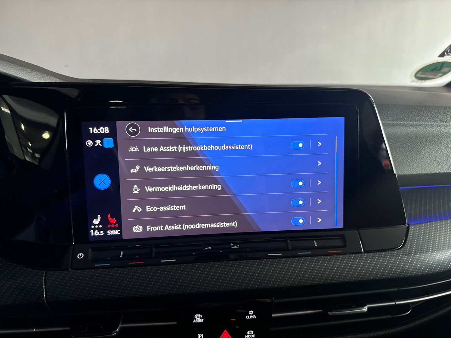 Volkswagen Golf 1.5 eTSI R-Line Pano|HuD|IQ|Camera|Keyless