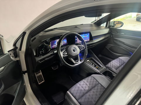 Volkswagen Golf 1.5 eTSI R-Line Pano|HuD|IQ|Camera|Keyless