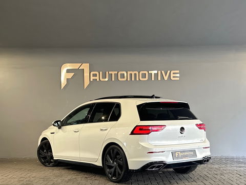 Volkswagen Golf 1.5 eTSI R-Line Pano|HuD|IQ|Camera|Keyless