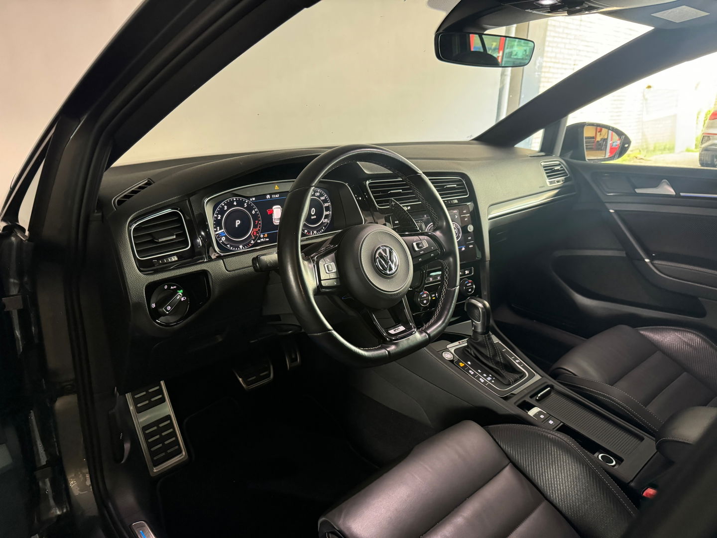 Volkswagen Golf 2.0 TSI 4M R Pano|Keyle|Leer|Virtual|Milltek