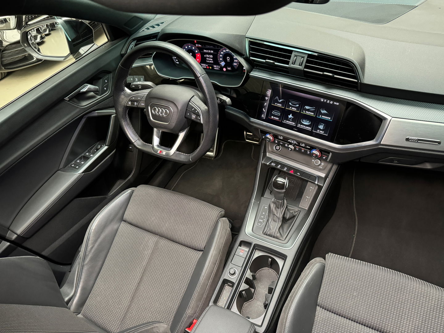 Audi Q3 Sportback 35 TFSI 3x S Line Pano|Keyl|Blackpack|Matrix