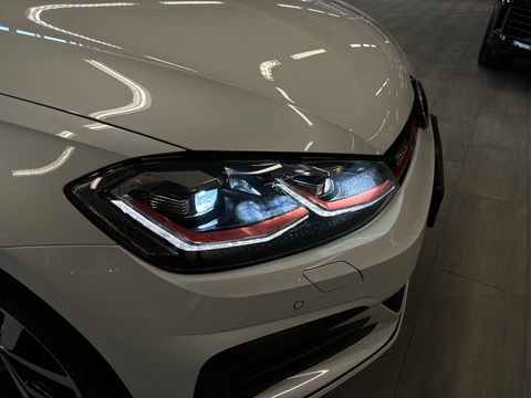 Volkswagen Golf 2.0 TSI GTI Pano|DCC|ACC|LaneAss|Parelmoer
