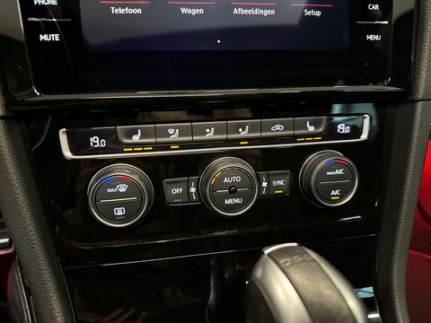 Volkswagen Golf 2.0 TSI GTI Pano|DCC|ACC|LaneAss|Parelmoer