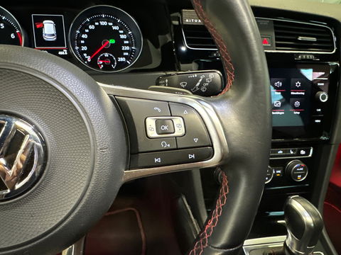 Volkswagen Golf 2.0 TSI GTI Pano|DCC|ACC|LaneAss|Parelmoer