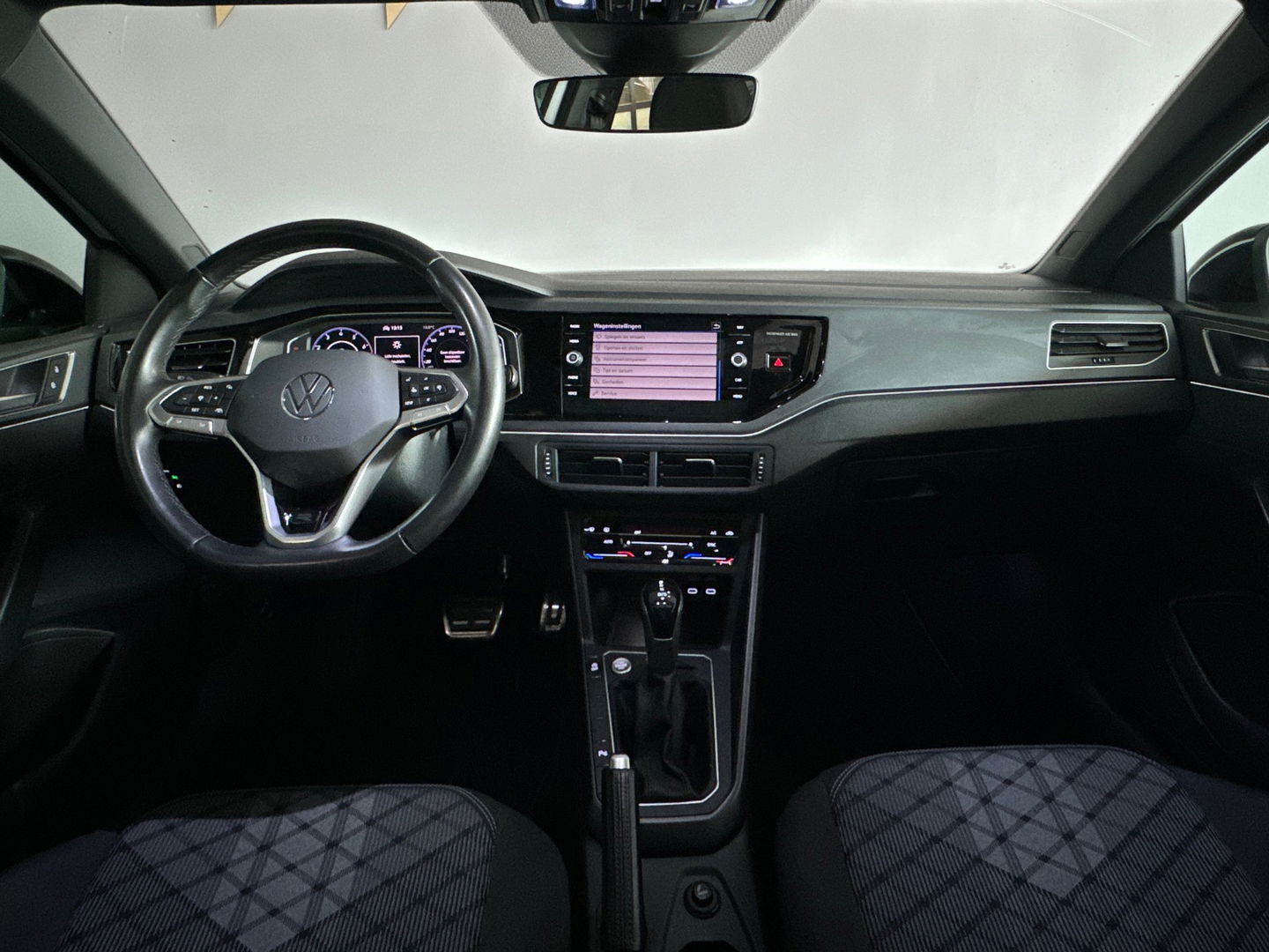Volkswagen Taigo 1.0 TSI R-Line Pano|IQ|Camera|ACC|Lane Assist