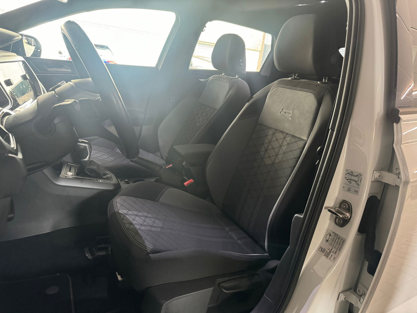 Volkswagen Taigo 1.0 TSI R-Line Pano|IQ|Camera|ACC|Lane Assist