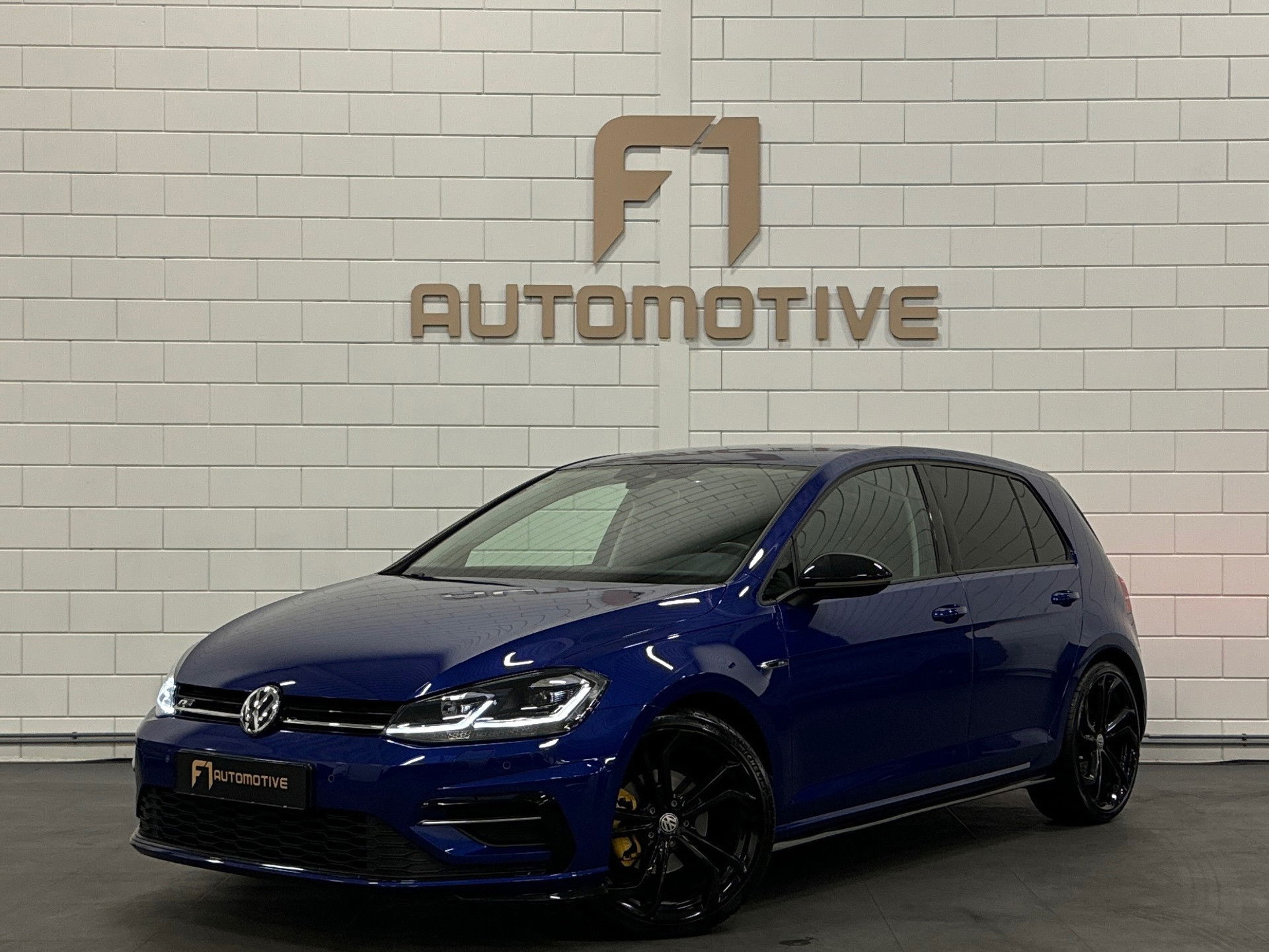 Volkswagen Golf 1.5 TSI Highline R Line Camera|Massage|Dynaudio