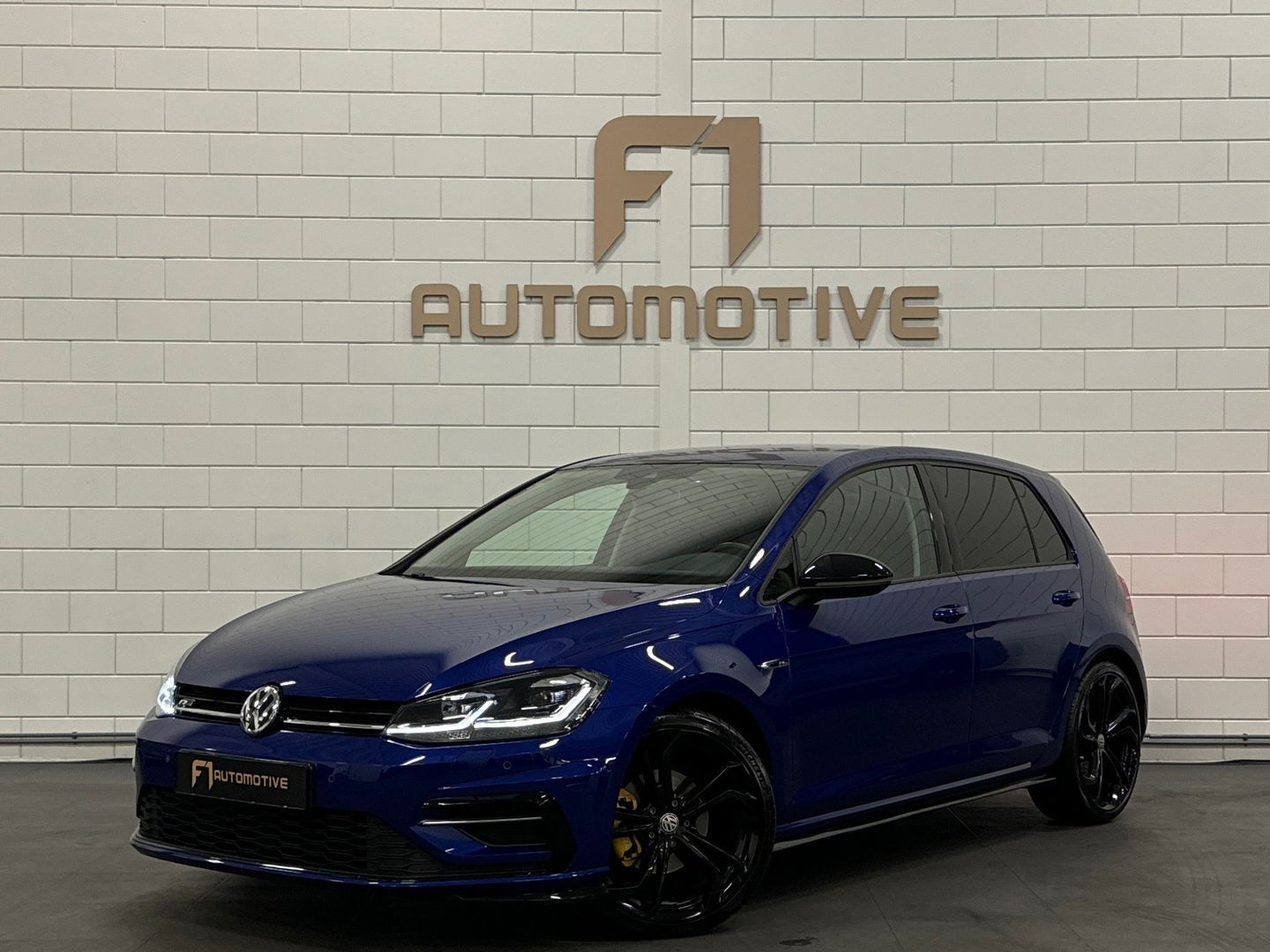 Volkswagen Golf 1.5 TSI Highline R Line Camera|Massage|Dynaudio