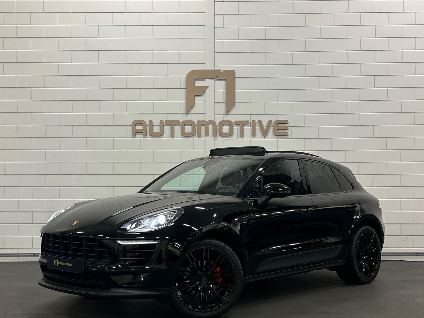 Porsche Macan 2.0 252PK Panorama|ACC|Trekhaak|21”|Alcantara