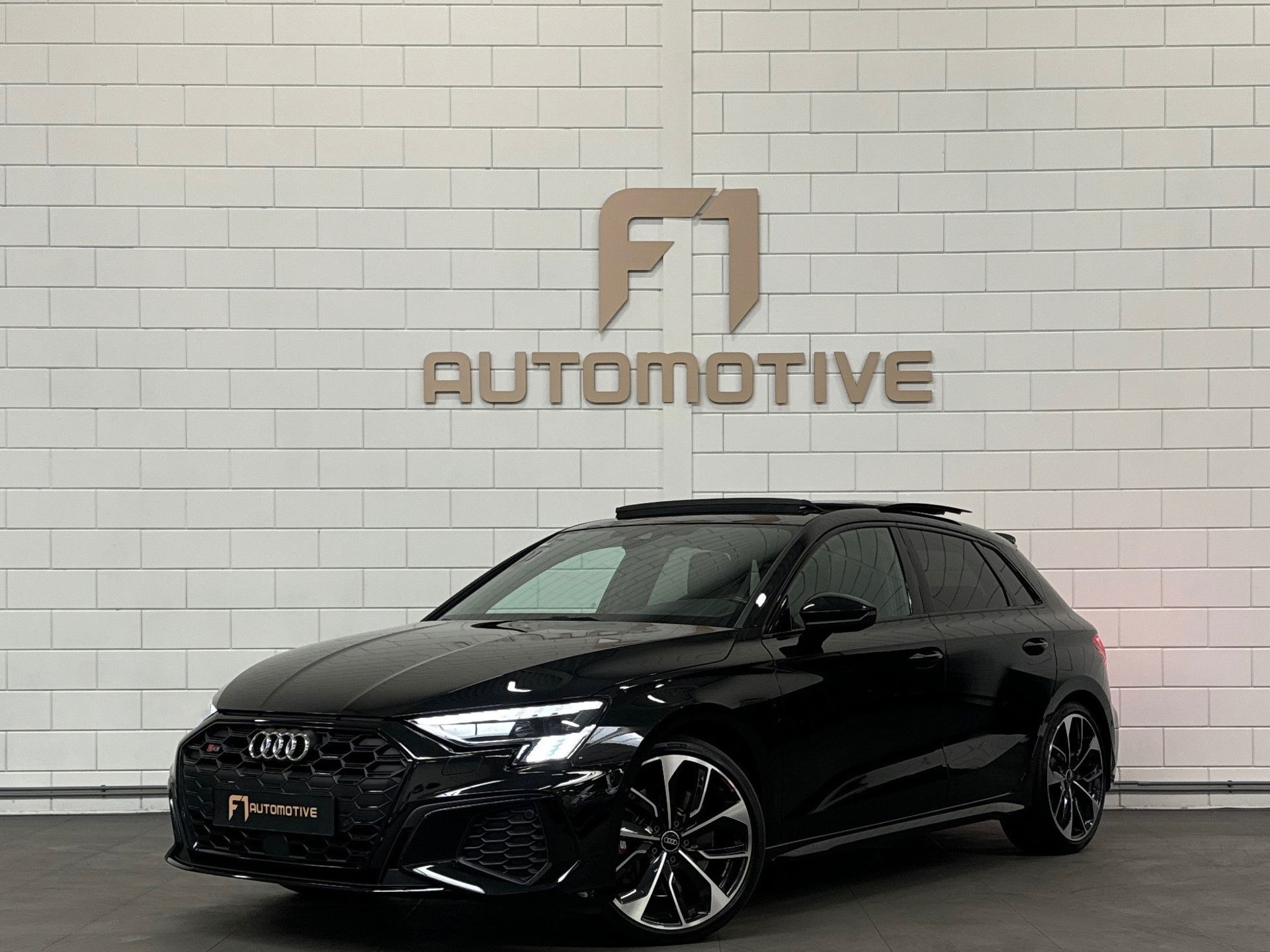 Audi A3 Sportback 2.0 TFSI S3 quattro Pano|HuD|RS Seat|Sfeer