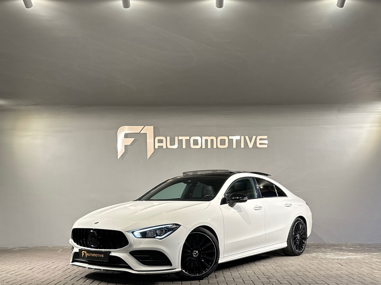 Mercedes-Benz CLA-Klasse 220 4MATIC AMG Pano|Sfeer|Cam|Keyles