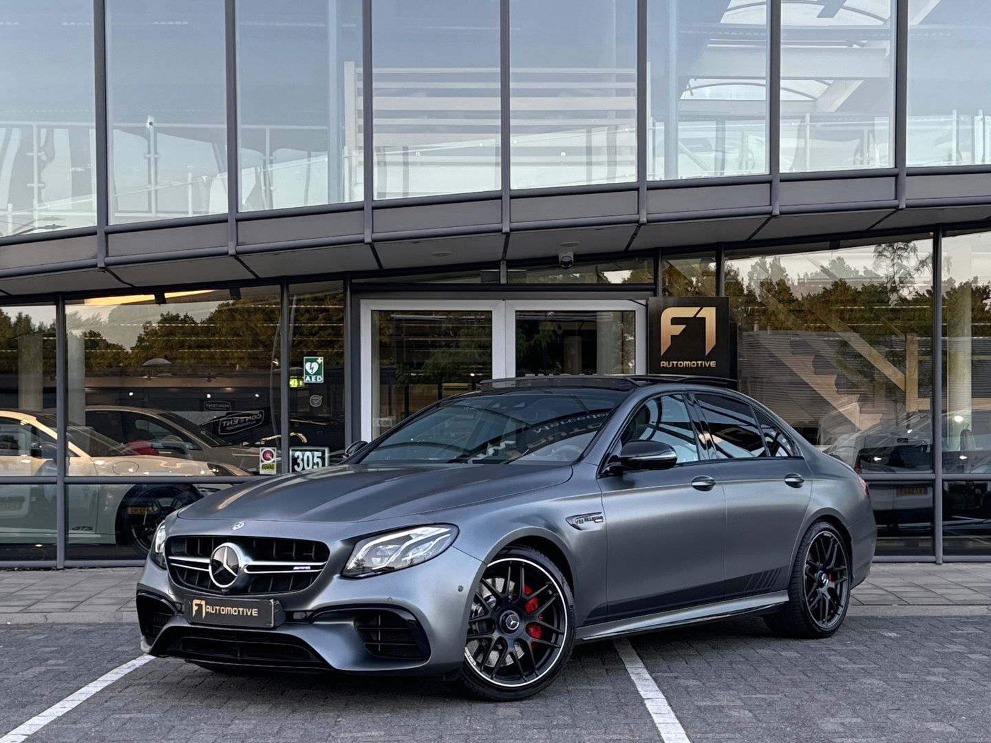 Mercedes-Benz E-Klasse AMG 63 S 4M+ Pano|Burmest 3D|HuD|Kuip