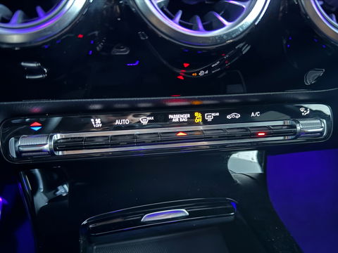 Mercedes-Benz A-Klasse 220 AMG Pano|Memory|Sfeer|Nightpakket
