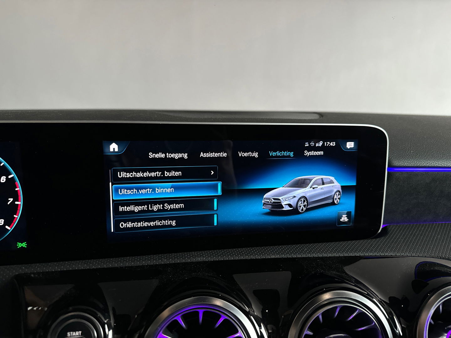Mercedes-Benz A-Klasse 220 AMG Pano|Memory|Sfeer|Nightpakket