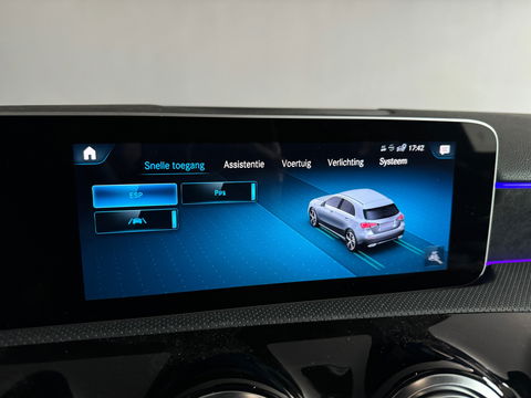 Mercedes-Benz A-Klasse 220 AMG Pano|Memory|Sfeer|Nightpakket