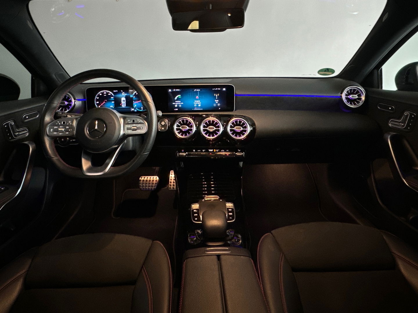 Mercedes-Benz A-Klasse 220 AMG Pano|Memory|Sfeer|Nightpakket