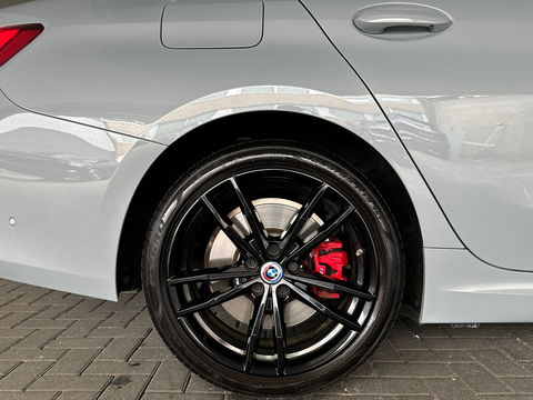 BMW 3-serie 330e M Sport Pro Pano|H/K|Memory|Laser|Sfeer|HuD