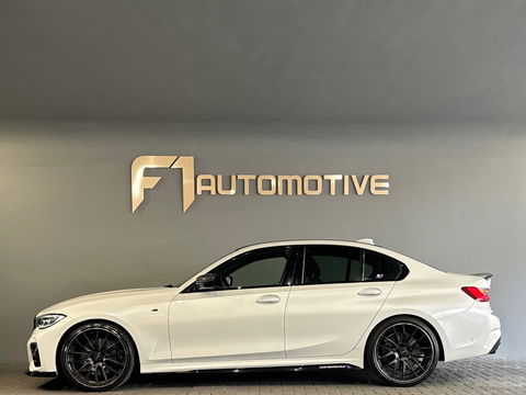 BMW 3-serie 330i High Executive M Sport|HuD|Carbon|Leer|NAP