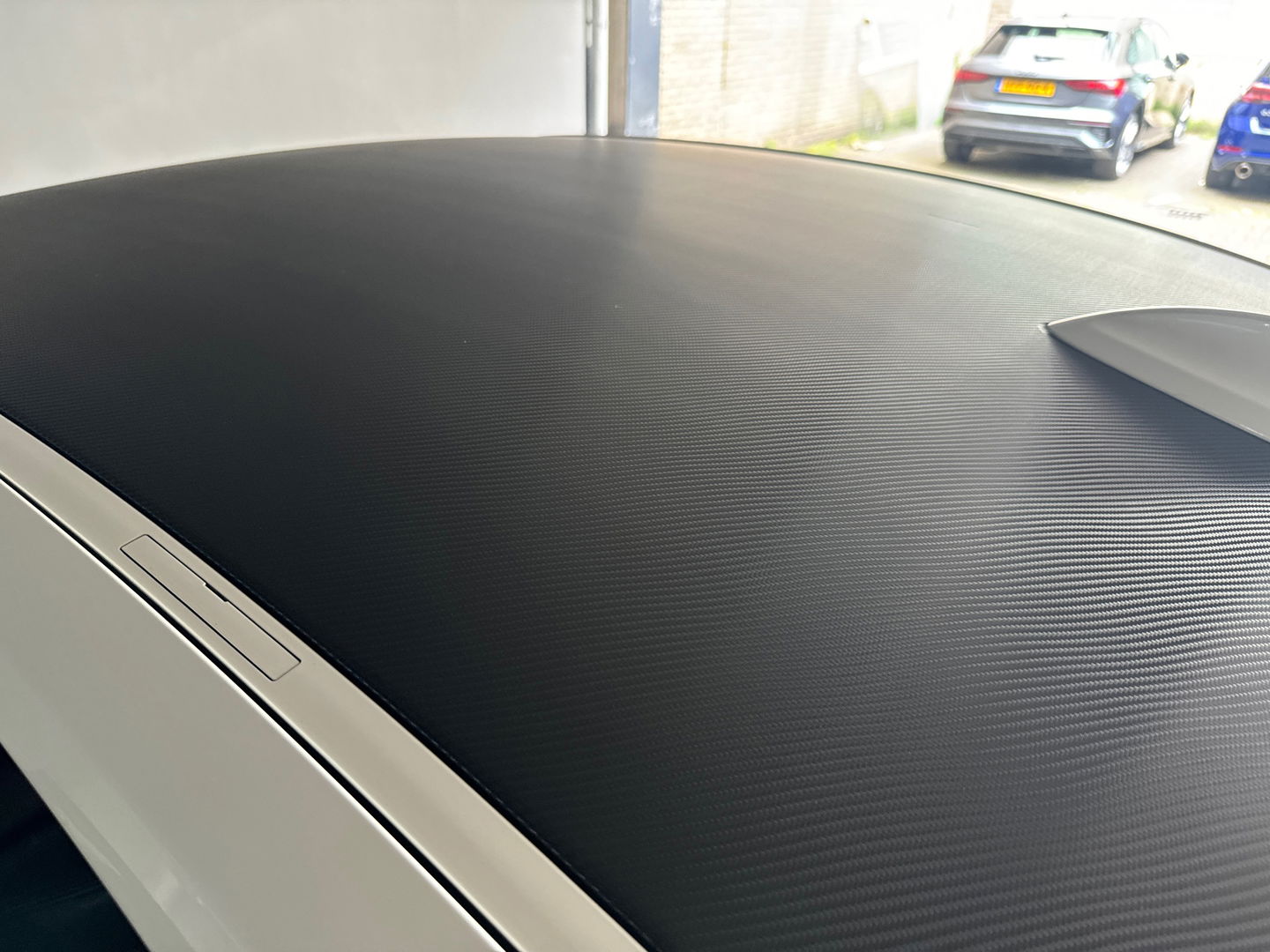 BMW 3-serie 330i High Executive M Sport|HuD|Carbon|Leer|NAP