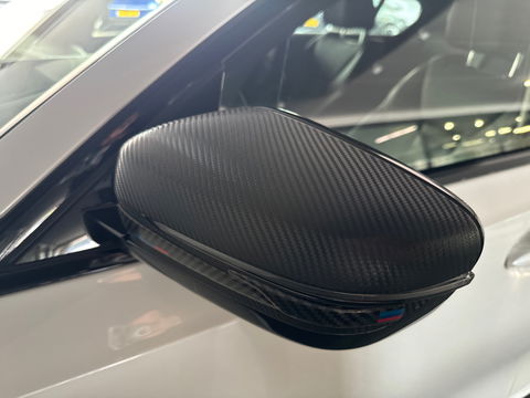 BMW 3-serie 330i High Executive M Sport|HuD|Carbon|Leer|NAP