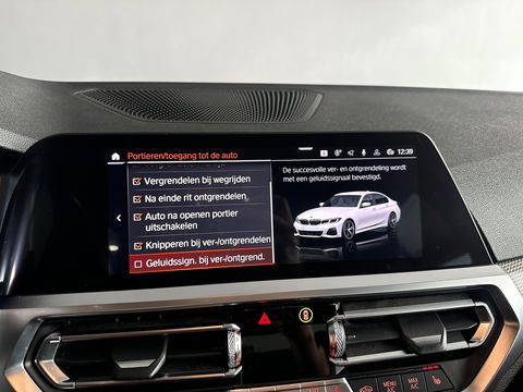 BMW 3-serie 330i High Executive M Sport|HuD|Carbon|Leer|NAP