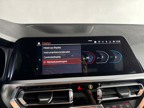BMW 3-serie 330i High Executive M Sport|HuD|Carbon|Leer|NAP