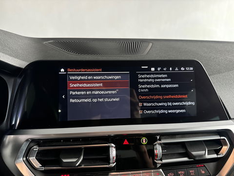 BMW 3-serie 330i High Executive M Sport|HuD|Carbon|Leer|NAP