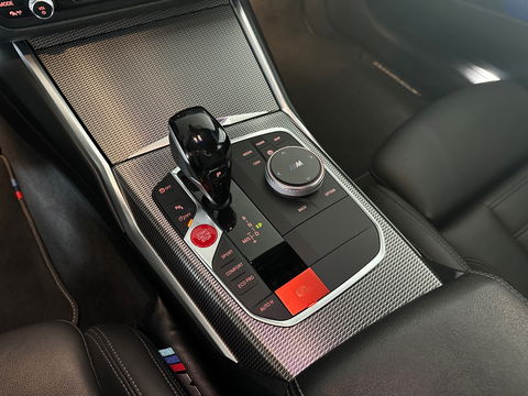 BMW 3-serie 330i High Executive M Sport|HuD|Carbon|Leer|NAP