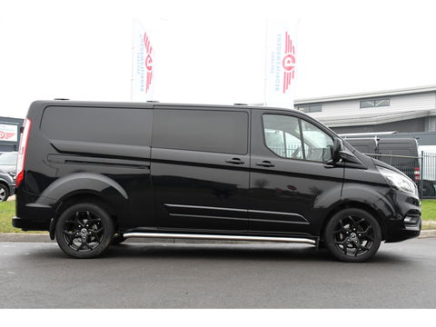 Ford Transit Custom 300 2.0 TDCI L2H1 DC Black Edition Camera, Adaptieve Cruise, 170Pk, Carplay, Automaat, Leder, Multimedia, Sensoren, 2 x Schuifdeur, UNIEK!