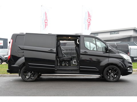 Ford Transit Custom 300 2.0 TDCI L2H1 DC Black Edition Camera, Adaptieve Cruise, 170Pk, Carplay, Automaat, Leder, Multimedia, Sensoren, 2 x Schuifdeur, UNIEK!