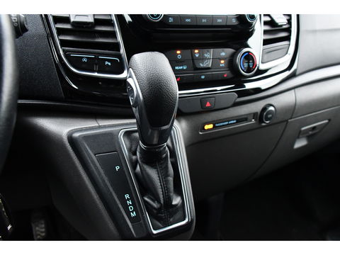 Ford Transit Custom 300 2.0 TDCI L2H1 DC Black Edition Camera, Adaptieve Cruise, 170Pk, Carplay, Automaat, Leder, Multimedia, Sensoren, 2 x Schuifdeur, UNIEK!