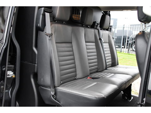 Ford Transit Custom 300 2.0 TDCI L2H1 DC Black Edition Camera, Adaptieve Cruise, 170Pk, Carplay, Automaat, Leder, Multimedia, Sensoren, 2 x Schuifdeur, UNIEK!