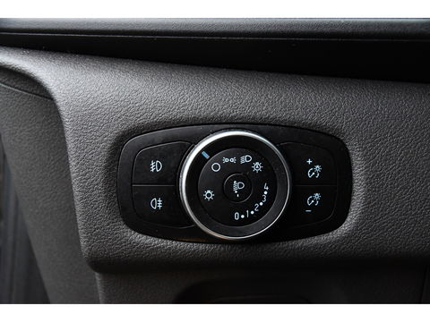 Ford Transit Custom 300 2.0 TDCI L2H1 DC Black Edition Camera, Adaptieve Cruise, 170Pk, Carplay, Automaat, Leder, Multimedia, Sensoren, 2 x Schuifdeur, UNIEK!