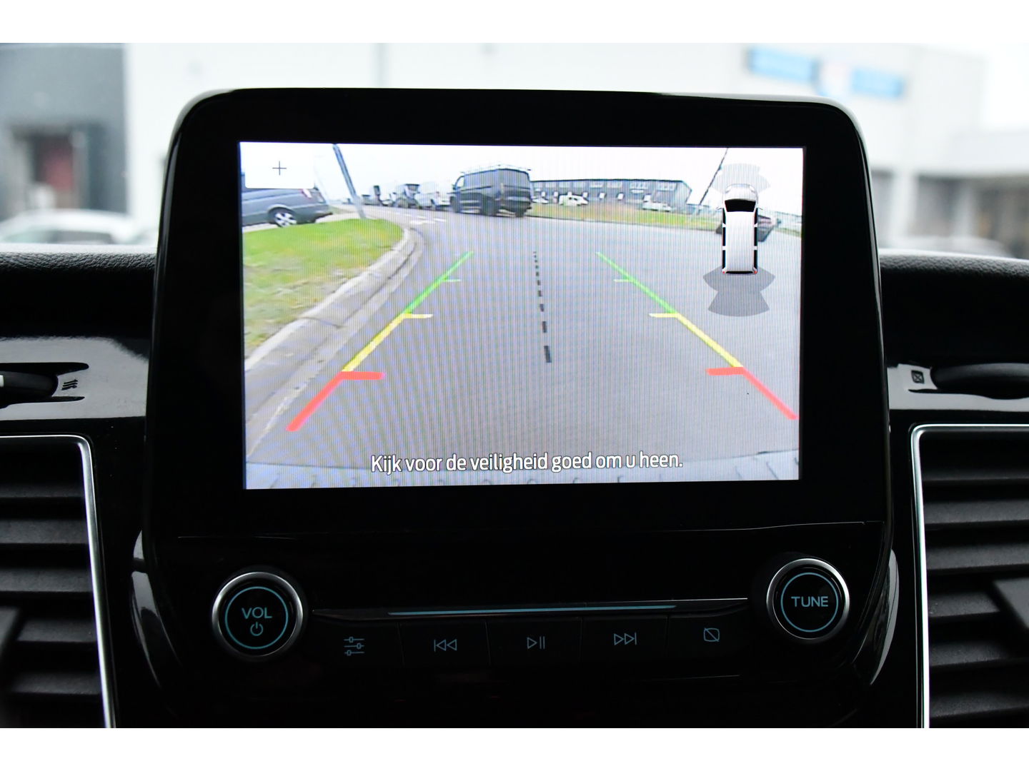Ford Transit Custom 300 2.0 TDCI L2H1 DC Black Edition Camera, Adaptieve Cruise, 170Pk, Carplay, Automaat, Leder, Multimedia, Sensoren, 2 x Schuifdeur, UNIEK!