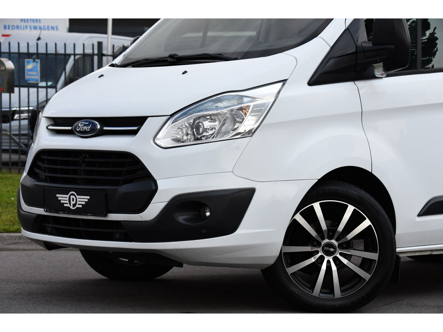 Ford Transit Custom 270 2.2 TDCI L1H1 PB Edition Camera, Cruise, Sensoren, Trekhaak, Multimedia, 125PK, Airco, Uniek!