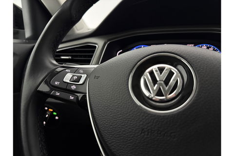 Volkswagen T-Roc 1.0 TSI Style Business LED Carplay Clima ACC Virtual Parelmoer 17"LMV Navigatie Parkeersensoren
