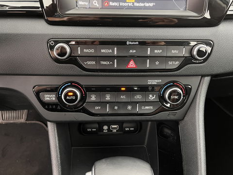 Kia Niro 1.6 GDi Hybrid ExecutiveLine *1/2LEATHER | NAVI-FULLMAP | KEYLESS | CAMERA | COMFORT-SEATS | 16''ALU | ECC | PDC*