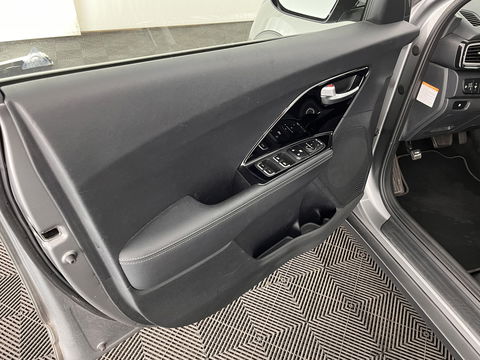 Kia Niro 1.6 GDi Hybrid ExecutiveLine *1/2LEATHER | NAVI-FULLMAP | KEYLESS | CAMERA | COMFORT-SEATS | 16''ALU | ECC | PDC*