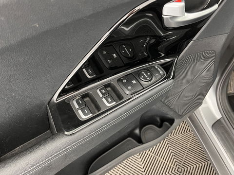 Kia Niro 1.6 GDi Hybrid ExecutiveLine *1/2LEATHER | NAVI-FULLMAP | KEYLESS | CAMERA | COMFORT-SEATS | 16''ALU | ECC | PDC*