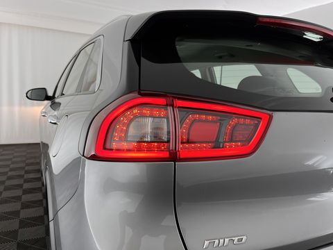 Kia Niro 1.6 GDi Hybrid ExecutiveLine *1/2LEATHER | NAVI-FULLMAP | KEYLESS | CAMERA | COMFORT-SEATS | 16''ALU | ECC | PDC*