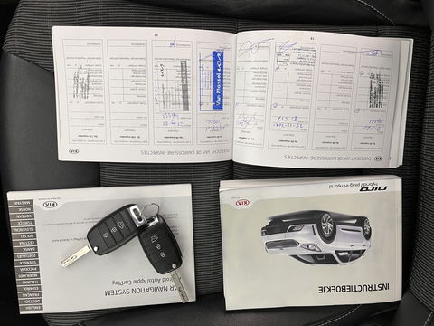 Kia Niro 1.6 GDi Hybrid ExecutiveLine *1/2LEATHER | NAVI-FULLMAP | KEYLESS | CAMERA | COMFORT-SEATS | 16''ALU | ECC | PDC*