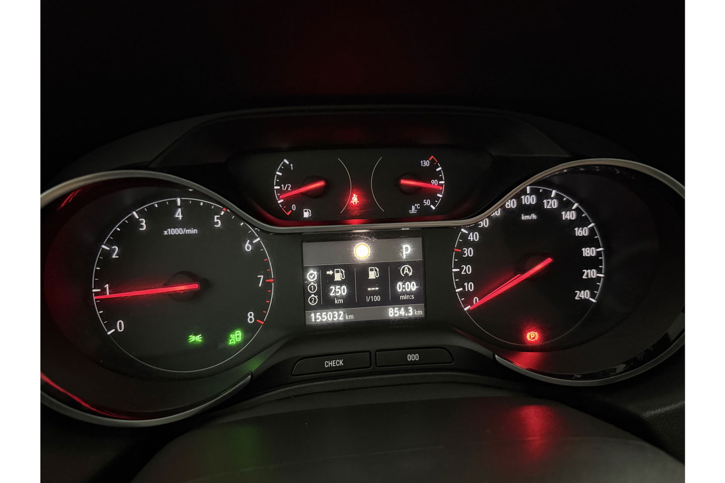 Opel Grandland X 1.2 Turbo Ultimate Pano LED Camera Carplay Trekhaak Navigatie Clima Cruise 18"LMV PDC