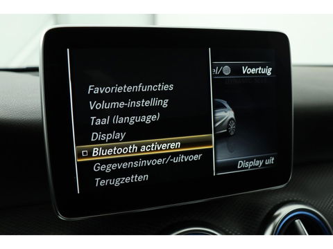 Mercedes-Benz A-Klasse 180d Lease Edition | Panoramadak | Carplay | Navigatie | Cruise control | Airco | Bluetooth | Sportstoelen | Half leder