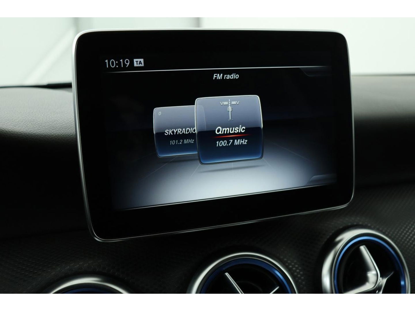Mercedes-Benz A-Klasse 180d Lease Edition | Panoramadak | Carplay | Navigatie | Cruise control | Airco | Bluetooth | Sportstoelen | Half leder