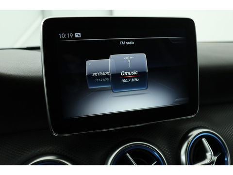 Mercedes-Benz A-Klasse 180d Lease Edition | Panoramadak | Carplay | Navigatie | Cruise control | Airco | Bluetooth | Sportstoelen | Half leder