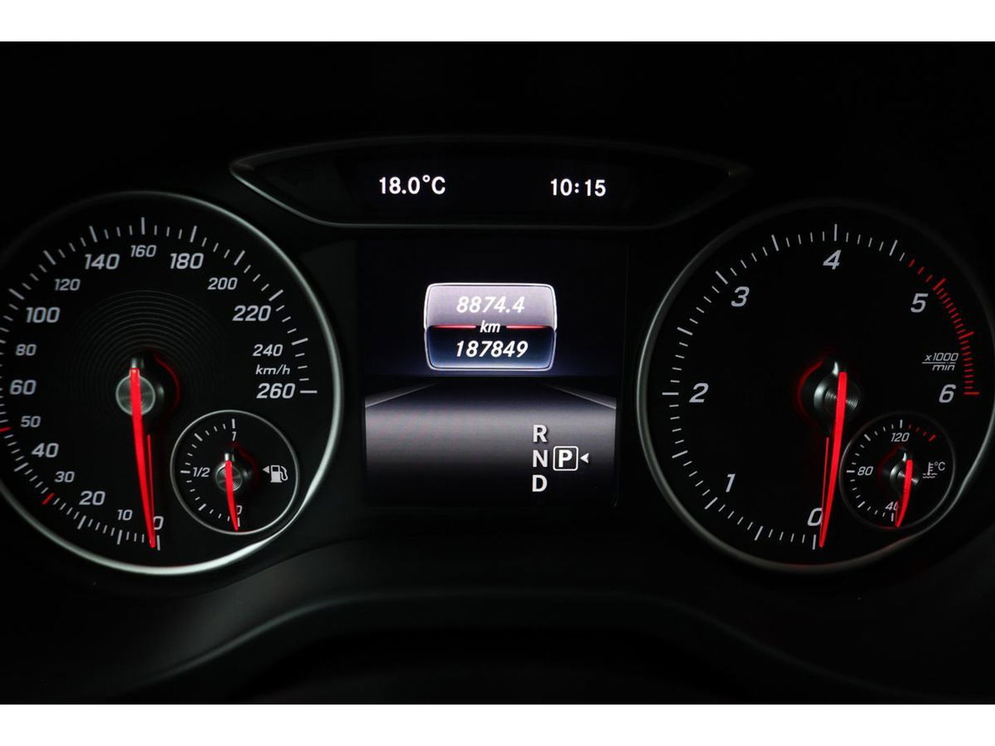 Mercedes-Benz A-Klasse 180d Lease Edition | Panoramadak | Carplay | Navigatie | Cruise control | Airco | Bluetooth | Sportstoelen | Half leder